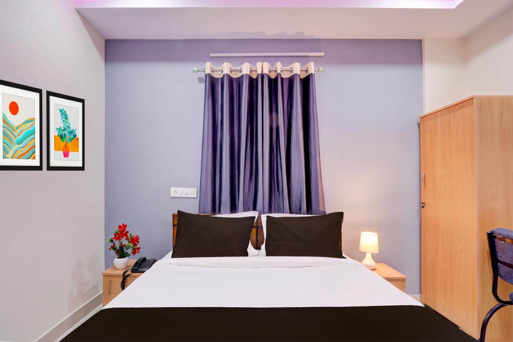 Super Townhouse Nanak Ram Guda Near Waverock Sez Hajdarábád Exteriér fotografie