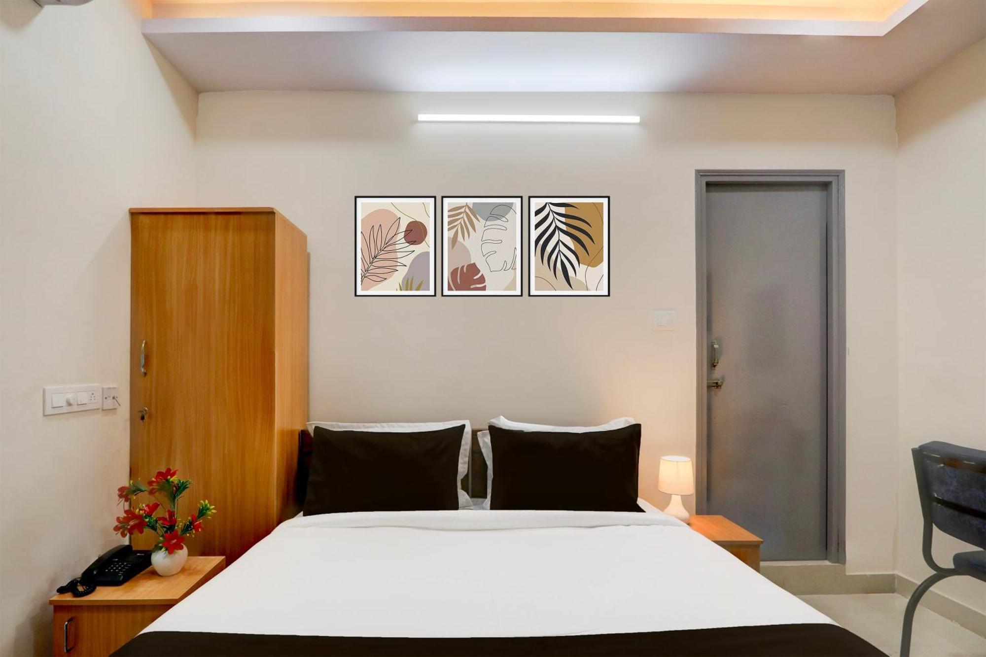 Super Townhouse Nanak Ram Guda Near Waverock Sez Hajdarábád Exteriér fotografie